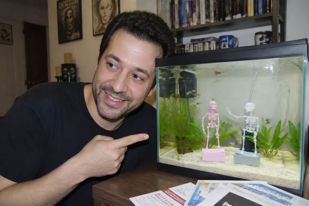 The Dancing Skeleton - Aquarium Bubbler